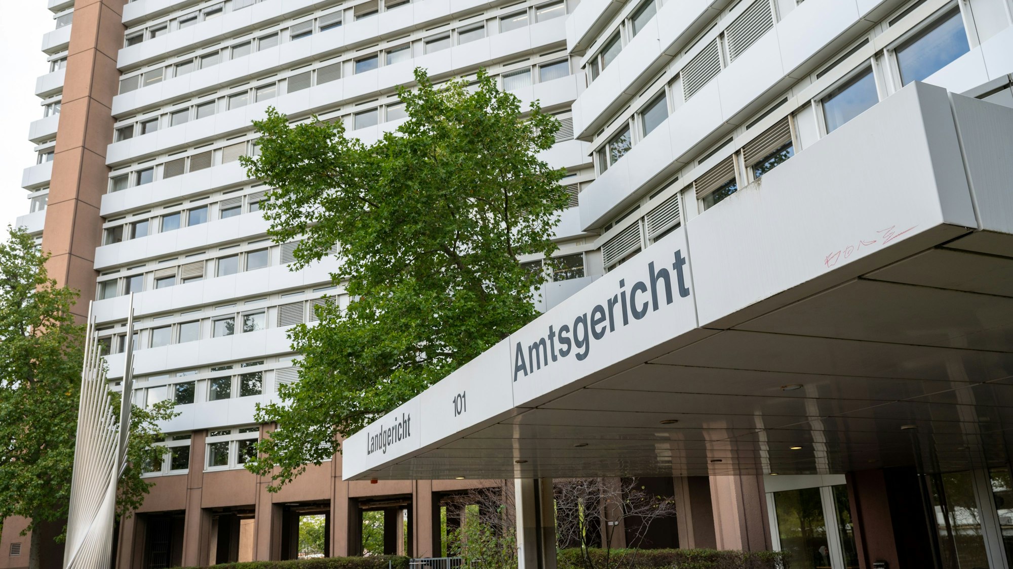 Das Foto zeigt das Amtsgericht Köln.