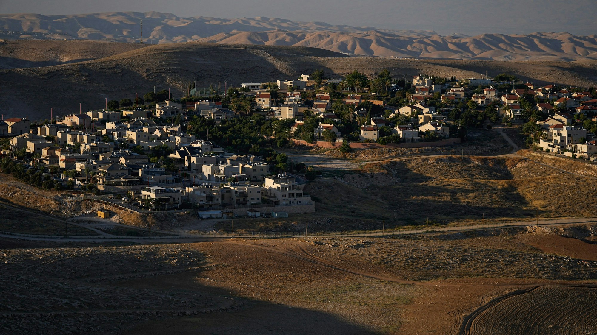 Ein Blick auf die israelische Siedlung Kedar im Westjordanland.