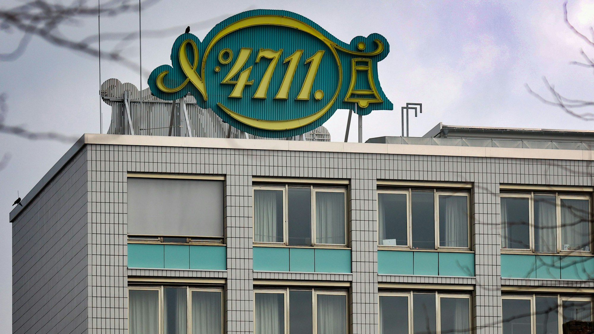 04.11.2021
Köln:
Aktuelle Features aka Schmuckbilder aus dem Veedel Ehrenfeld. Anlass ist der redaktionelle Start unseres Veedelsreporters für diesen Stadtteil.
4711 Haus auf der Venloer Str.
Foto: Martina Goyert