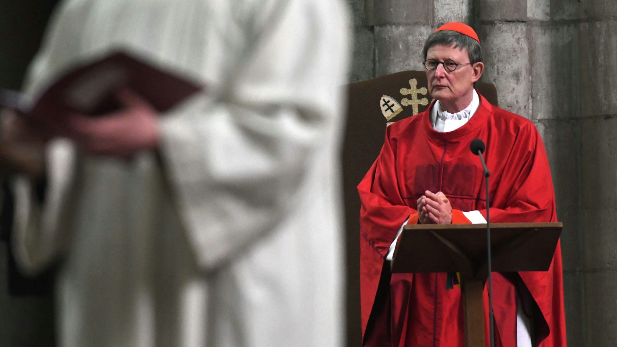 Der Kölner Kardinal Woelki im Dom.