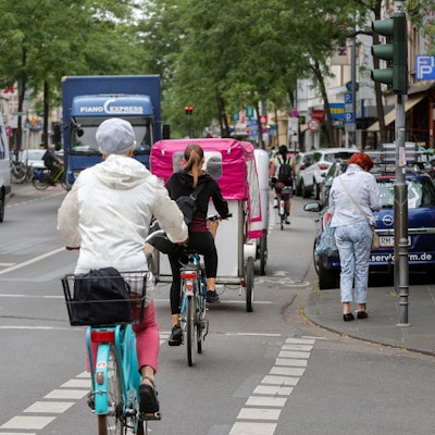 Radfahrer auf der Neusser Straße