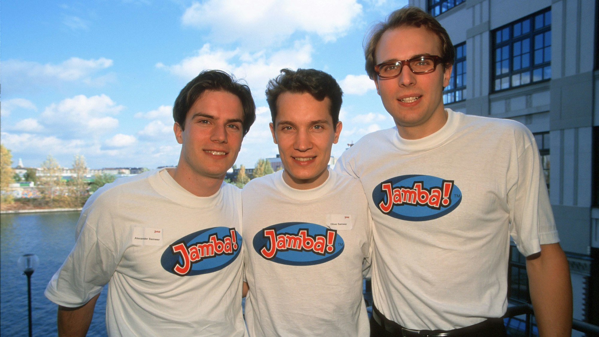 Alexander, Oliver und Marc Samwer, - Jamba - Geschaeftsfuehrer, ehem. Mitbegruender des Internet - Auktionsportals - alando.de - in den Jamba-Geschaeftsraeumen in der Berliner Pfuelstrasse