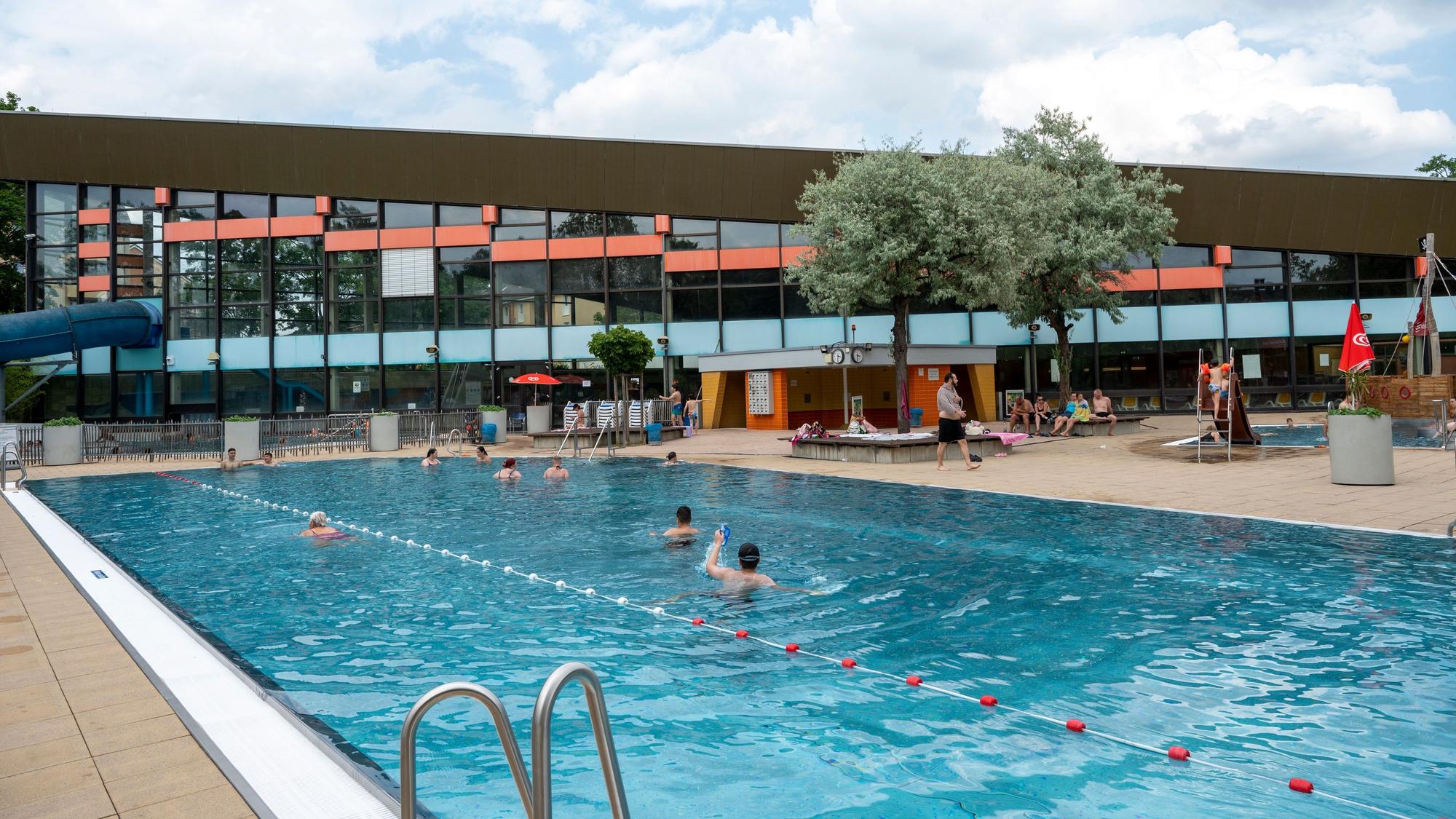 21.06.2023, Köln: Das Höhenbergbad. Foto: Uwe Weiser