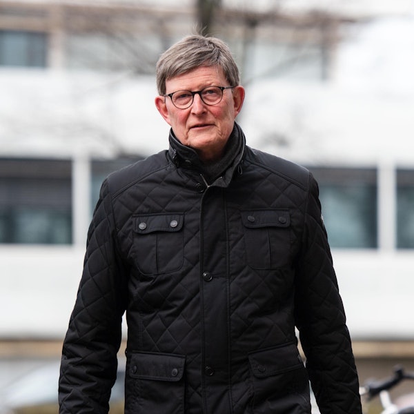 Der Kölner Erzbischof, Kardinal Rainer Woelki. Im ersten Schmerzensgeld-Prozess eines Missbrauchsopfers hat Woelki auf die Einrede der Verjährung verzichtet. Der Kläger erhielt 300.000 Euro zugesprochen. Jetzt gibt es eine weitere Klage.