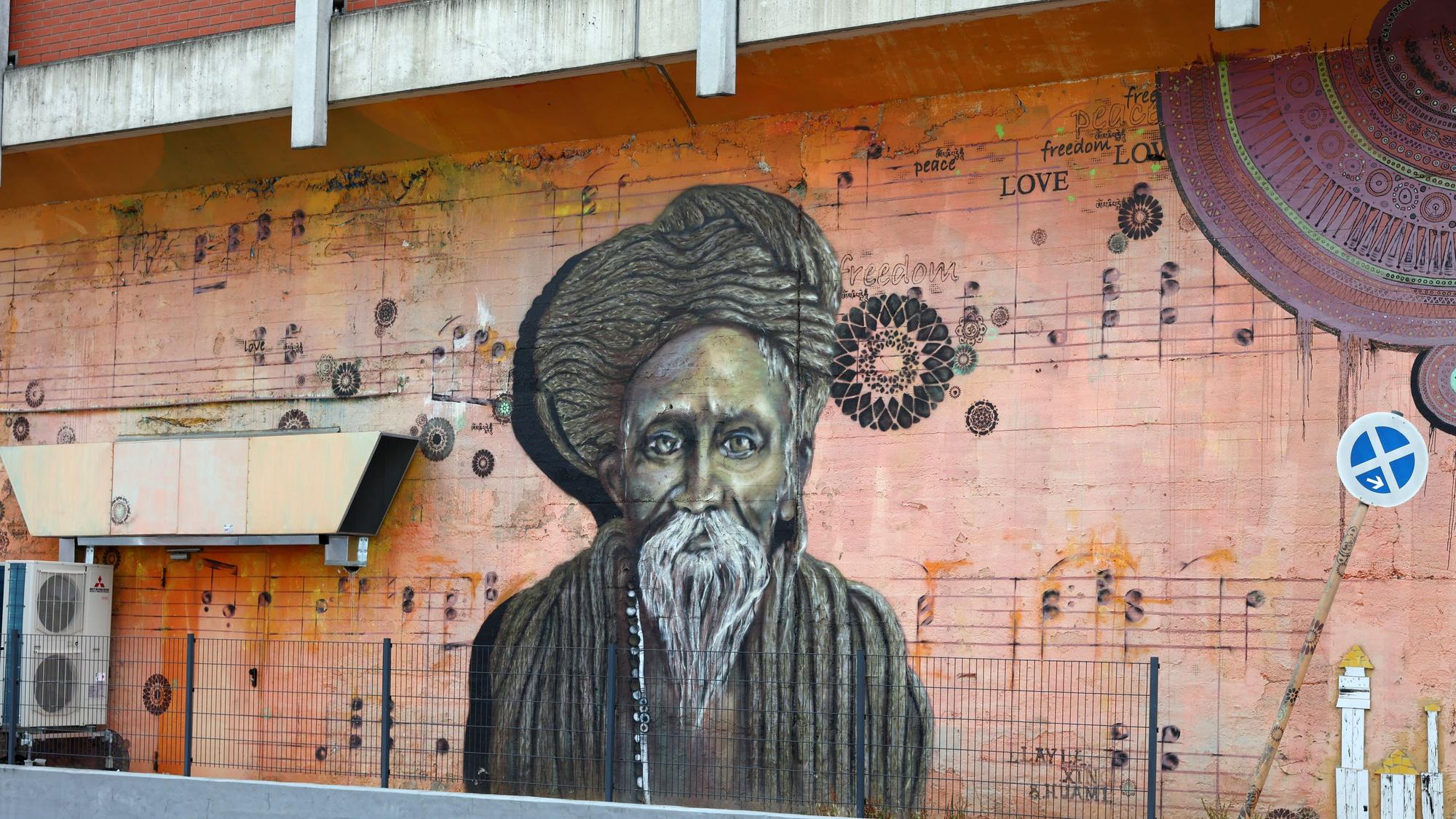 In Ehrenfeld gibt es viele großflächige Kunstwerke im urbanen Raum.