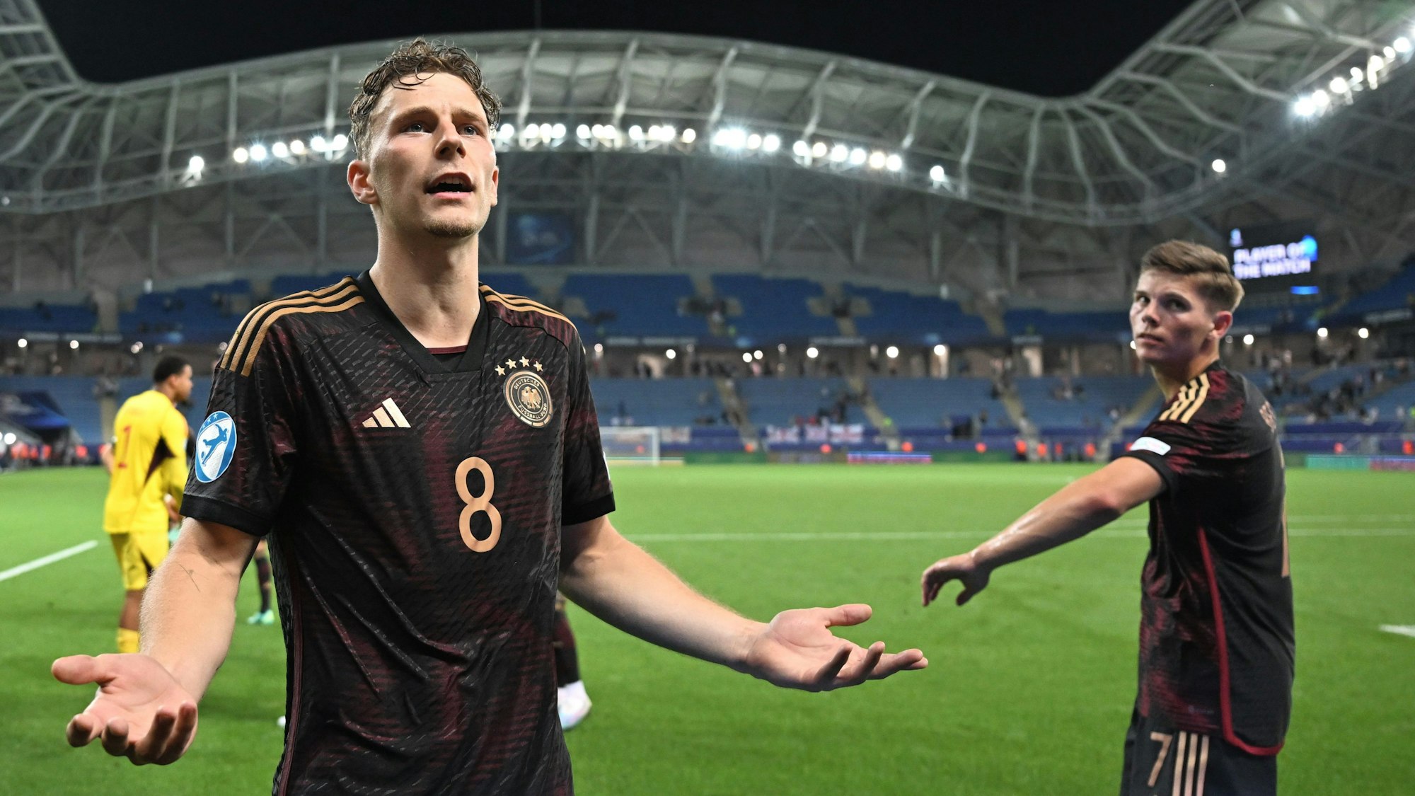 U21-Nationalspieler Yannik Keitel und Finn Ole Becker nach dem EM-Aus.