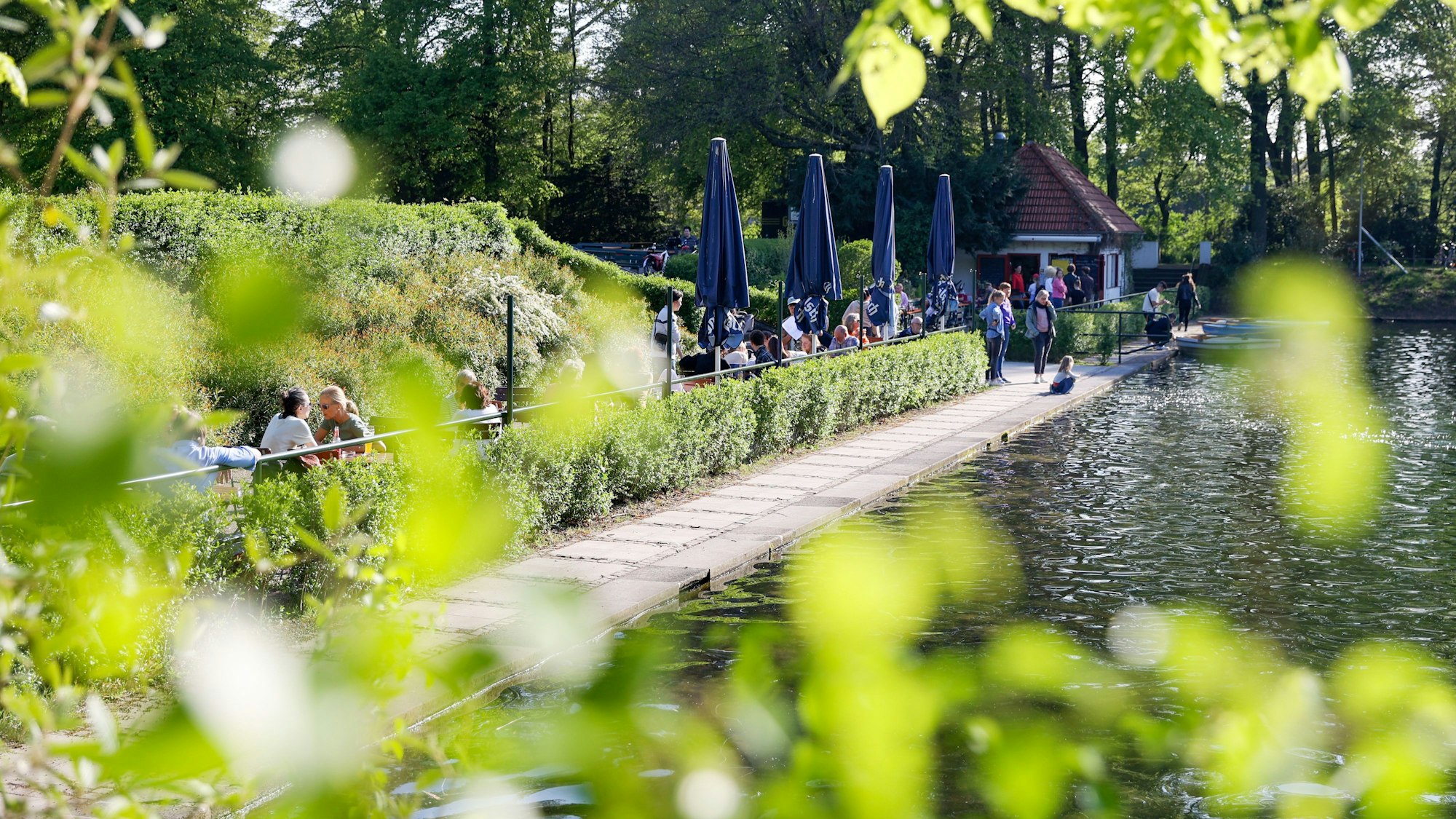 28.04.2022 Köln Biergarten im Blücher Park Foto: Martina Goyert