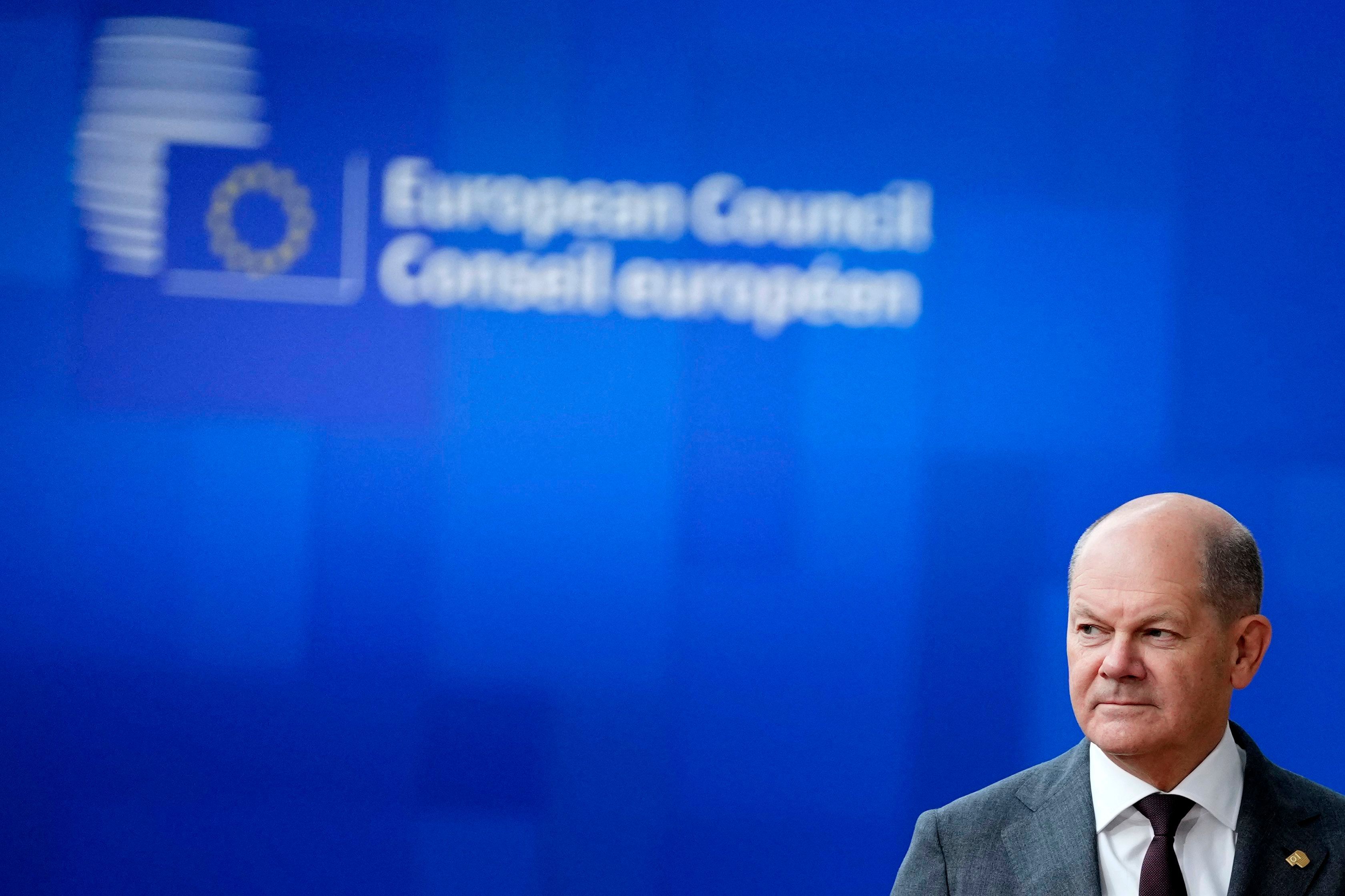 Der deutsche Bundeskanzler Olaf Scholz trifft am Donnerstag, den 29. Juni 2023, zu einem EU-Gipfel im Gebäude des Europäischen Rates in Brüssel ein.