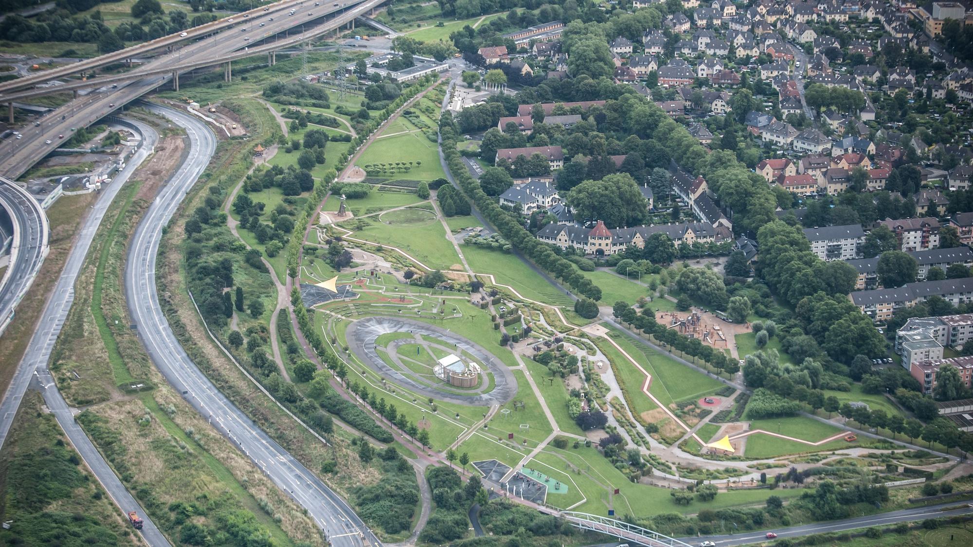 Luftbild Leverkusen Neulandpark Foto: Ralf Krieger