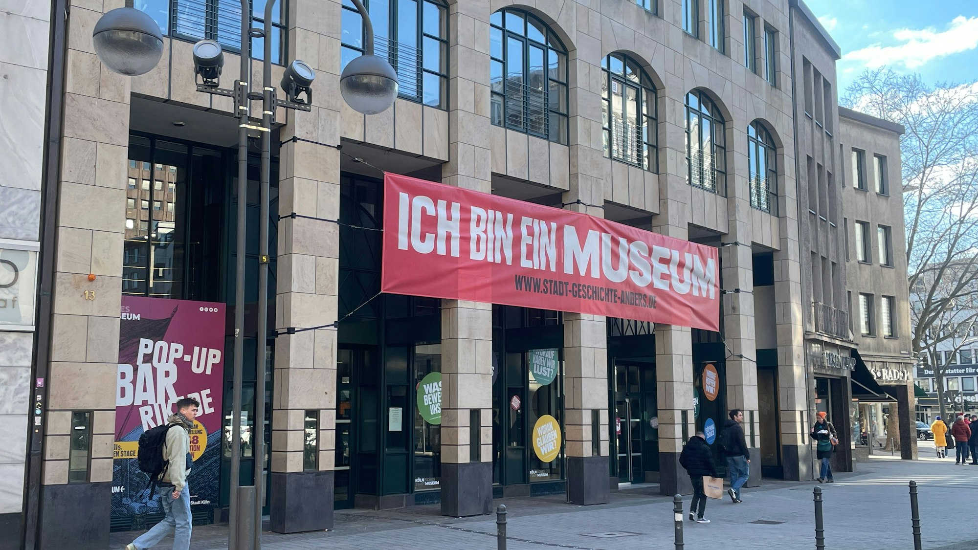 Das Kölnische Stadtmuseum im neuen Gebäude auf der Minoritenstraße.
