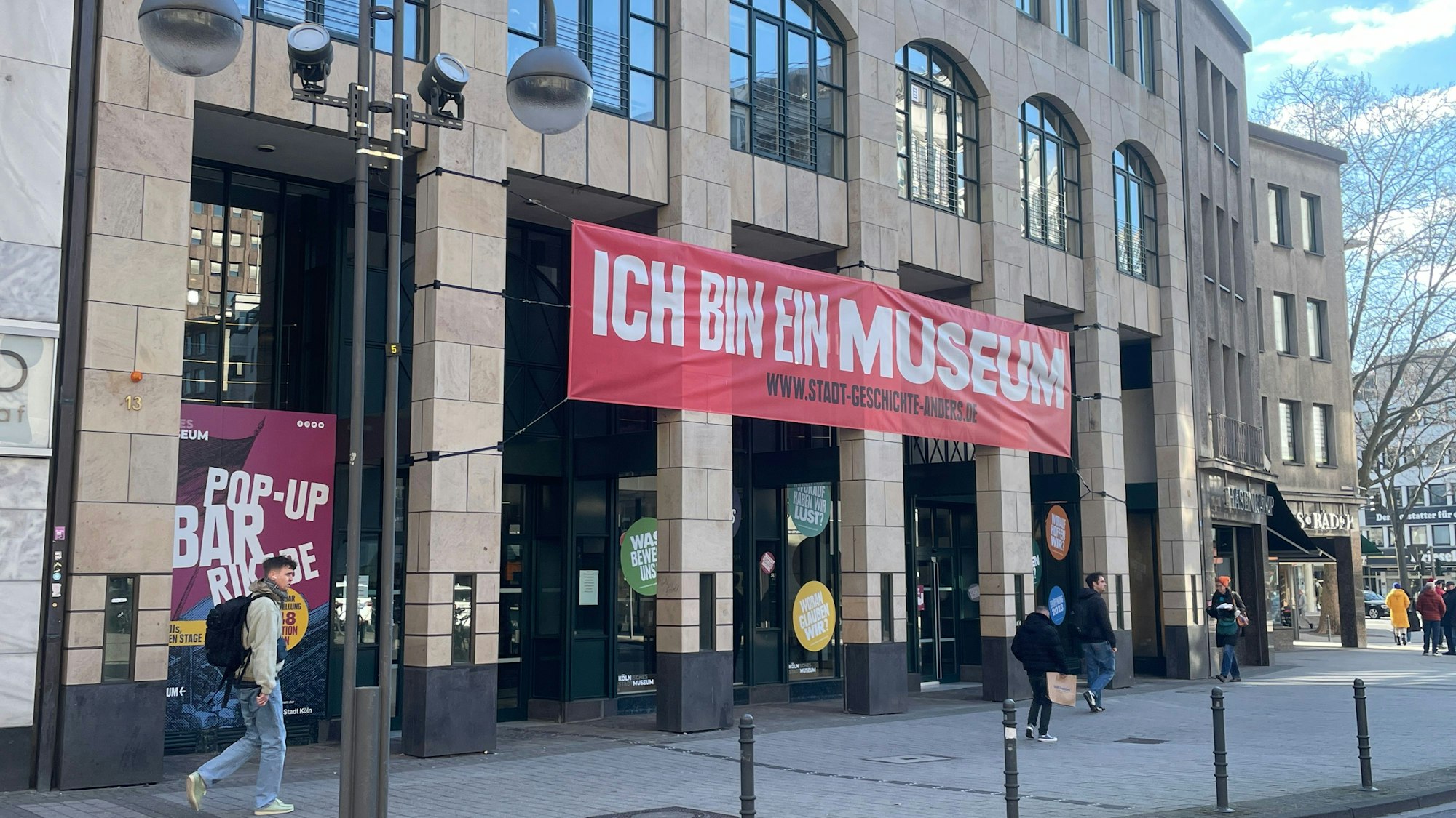 Das Kölnische Stadtmuseum im neuen Gebäude auf der Minoritenstraße.