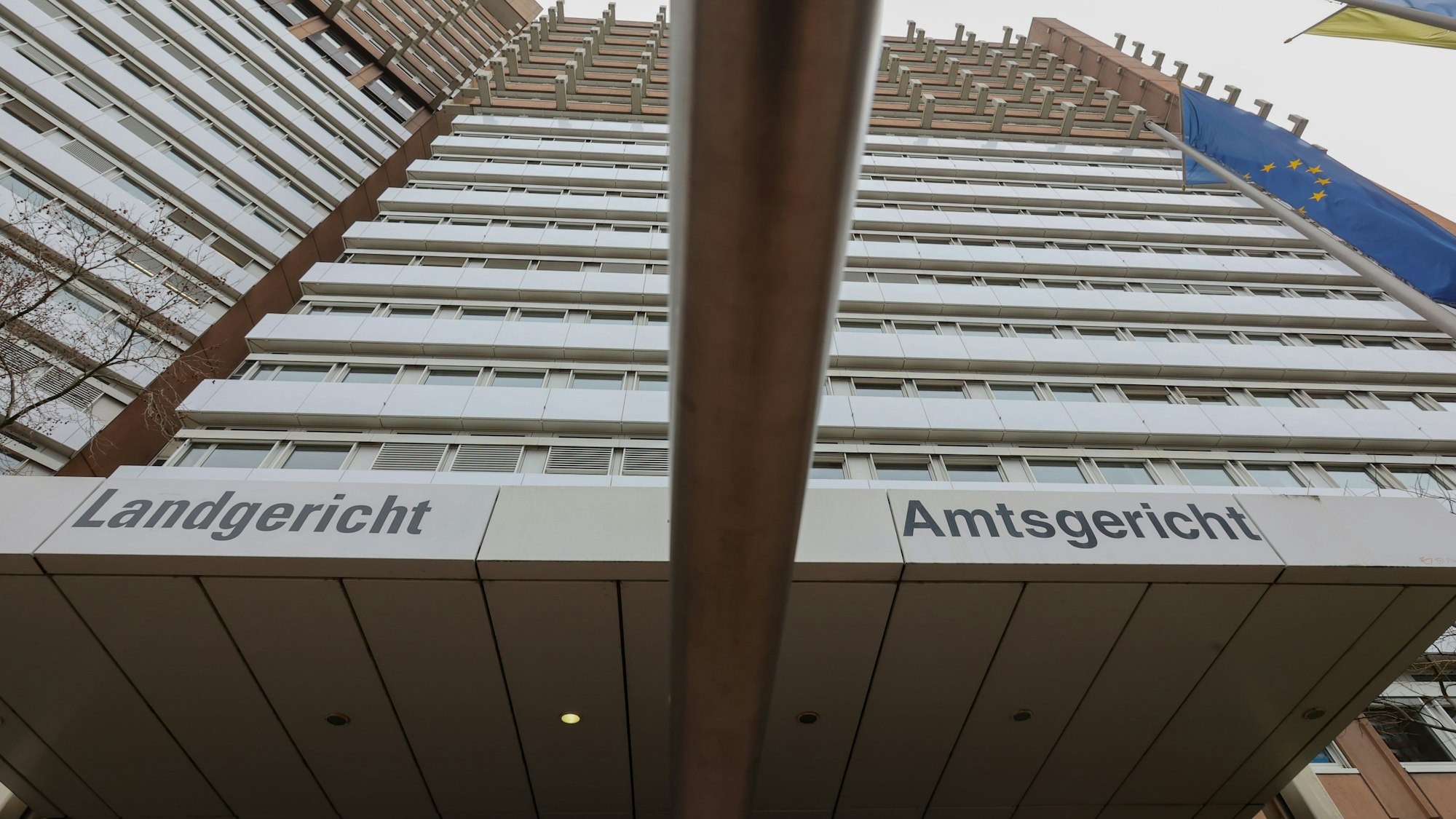 Das Kölner Justizzentrum mit Amts- und Landgericht.