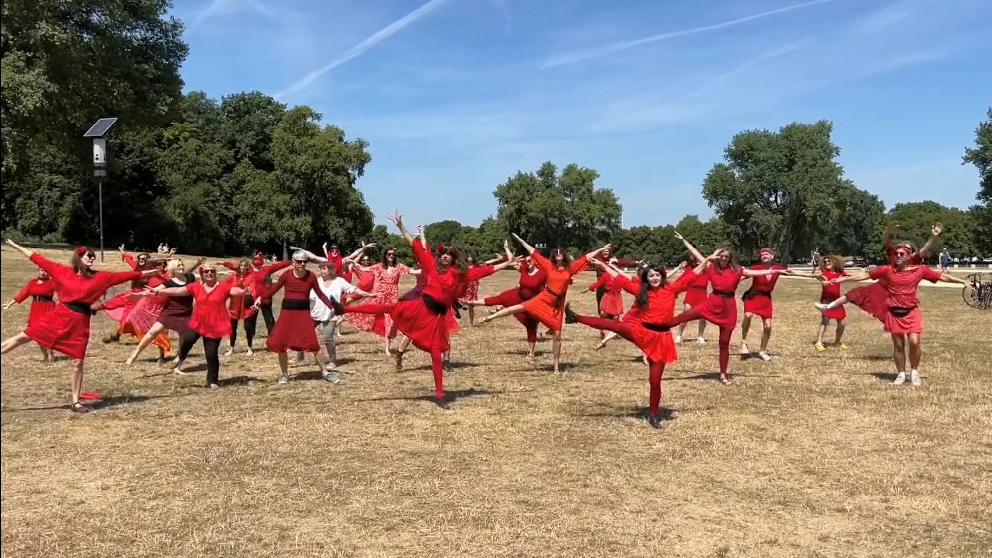 Der Kate-Bush-Flashmob fand vergangenes Jahr erstmals in Köln statt.