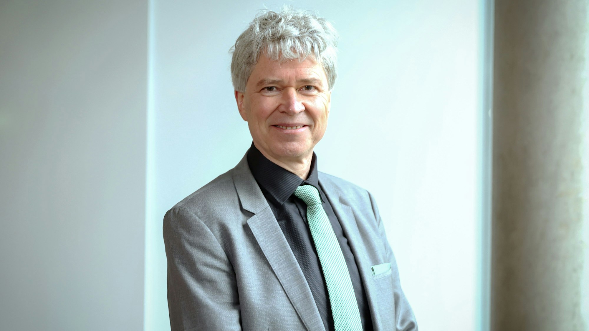 Das Bild zeigt Kölns Sozialdezernenten Harald Rau.