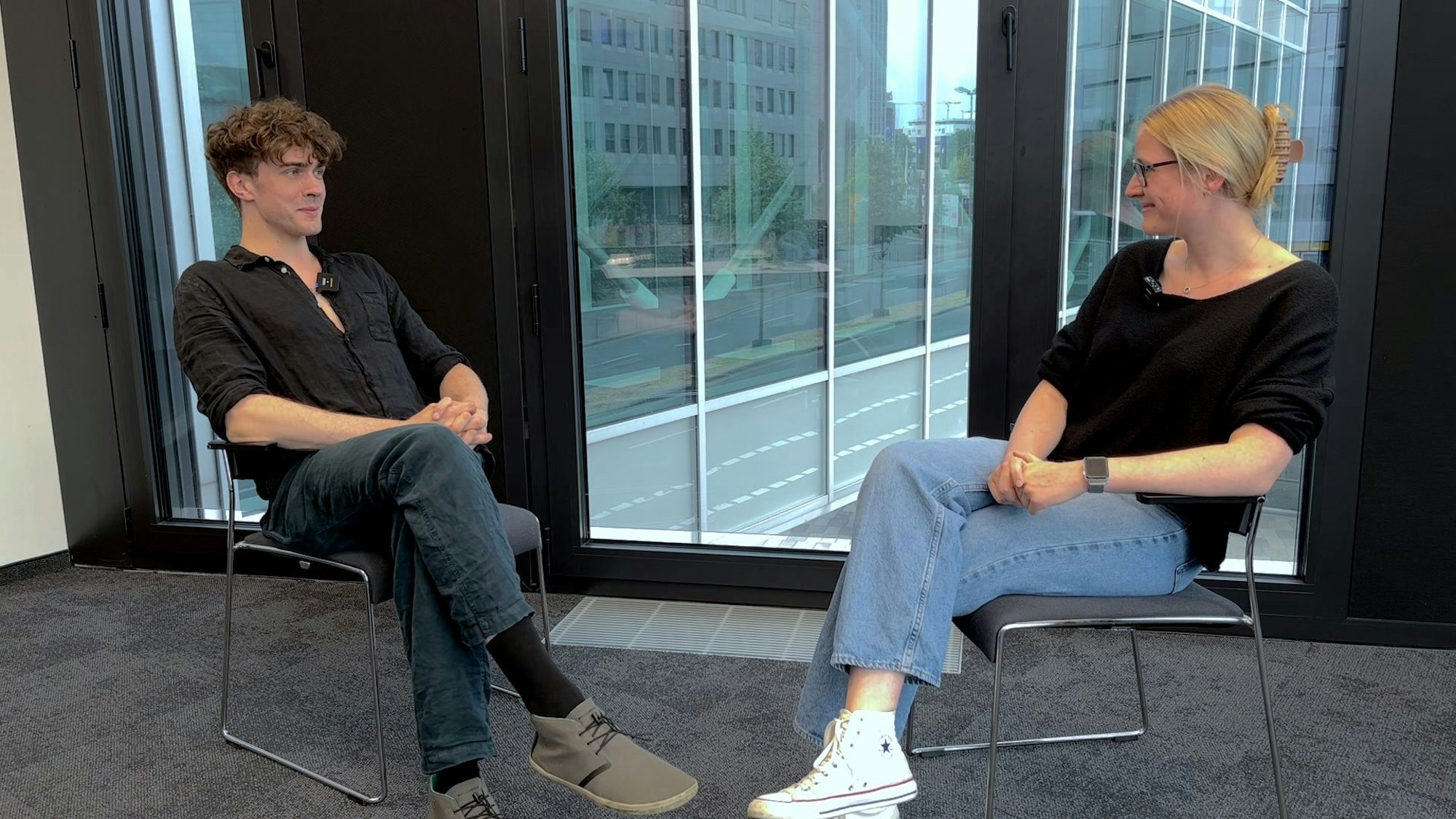 Mentalist Timon Krause im Interview mit KStA-Redakteurin Annika Müller.