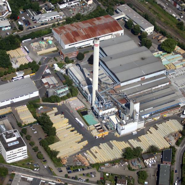 Auf einem Luftbild ist der Industriebetrieb G+H Isover in Bergisch Gladbach zu sehen.