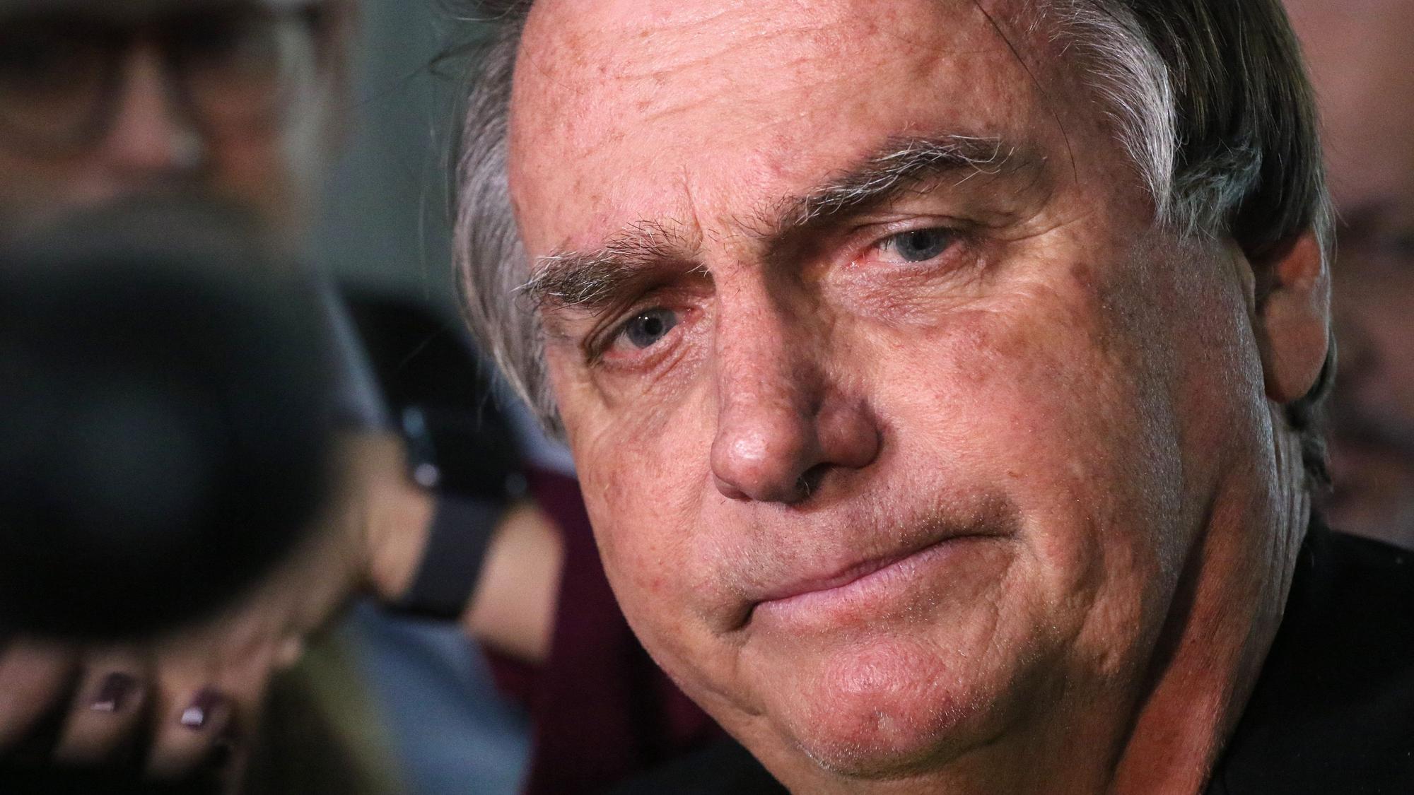 Jair Bolsonaro, ehemaliger Präsident von Brasilien, nach seine Ankunft am Flughafen Santos Dumont.