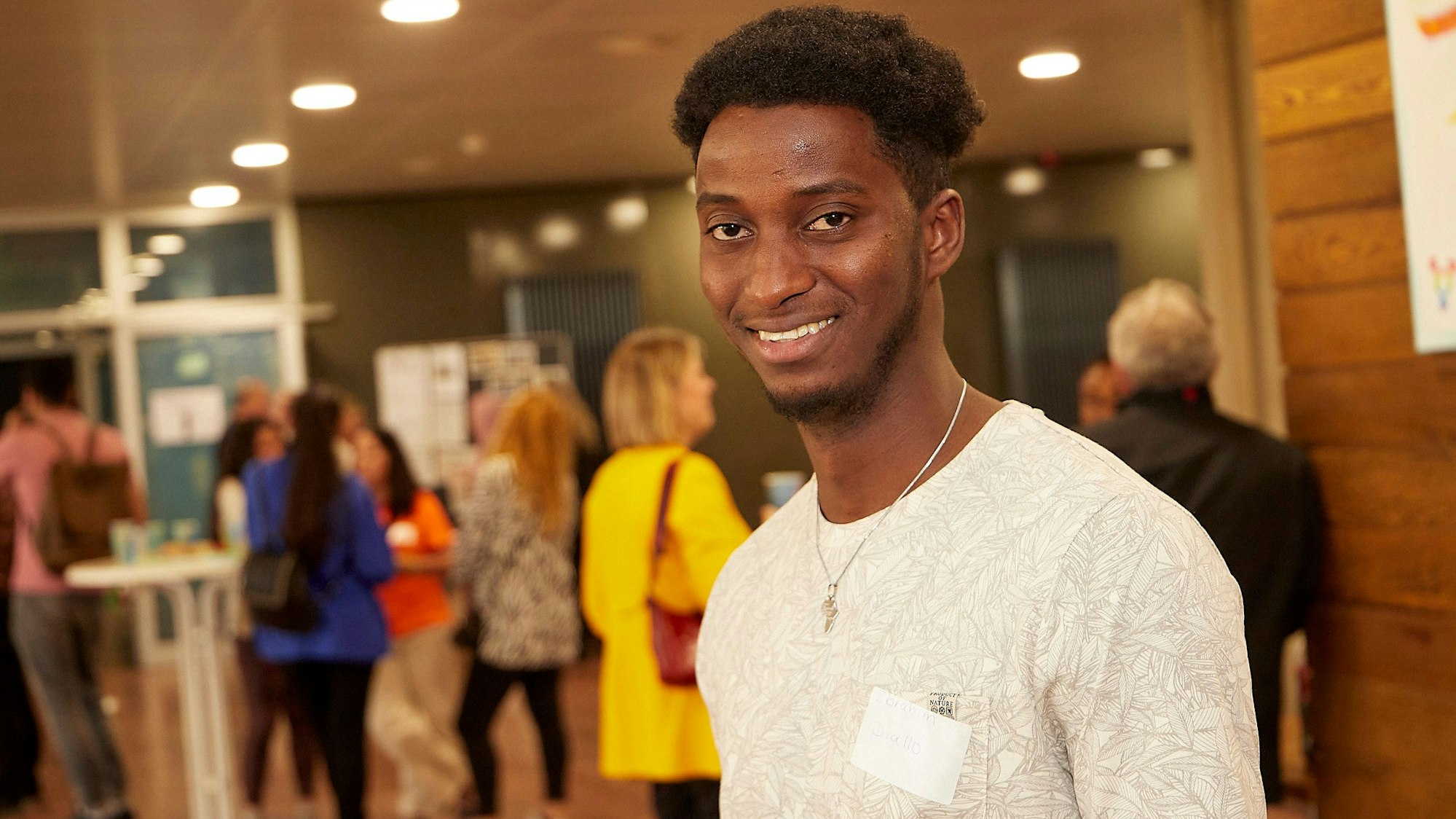 Ibrahim Diaho bei der Abschlussveranstaltung im Kreishaus.
