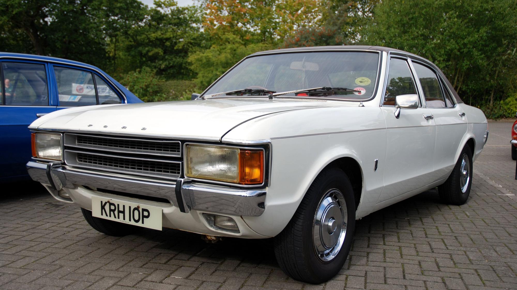 Von 1972 bis 1975 wurde in Köln der Ford Consul gebaut, der Nachfolger des 17M. Der Consul war in der Mittelklasse angesiedelt. Als Karosserievariantenstanden eine Limousine, ein Turnier oder ein Coupé zur Verfügung.