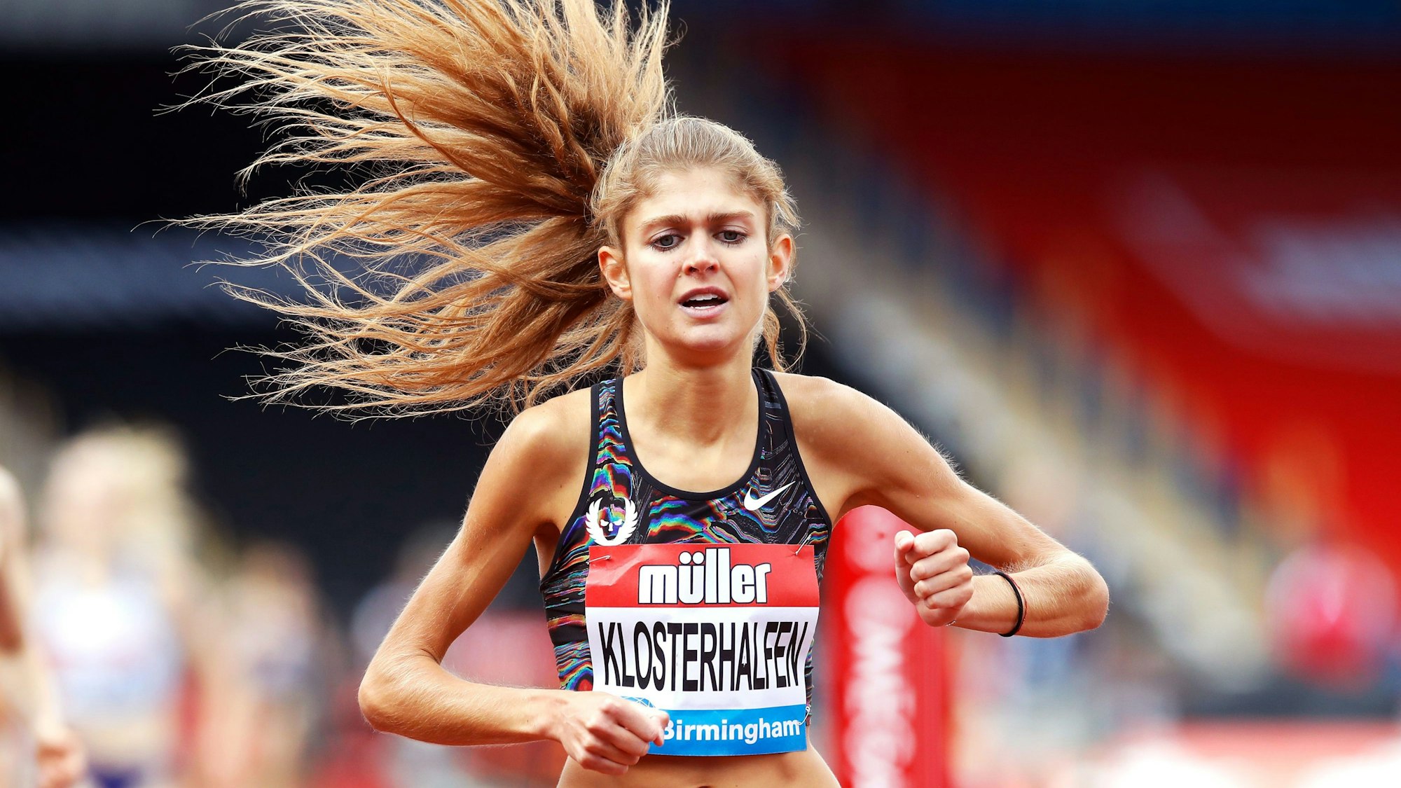 ARCHIV - 18.08.2019, Großbritannien, Birmingham: Leichtathletik: Diamond League, 1 Meile, Frauen im Alexander Stadium. Konstanze Klosterhalfen aus Deutschland kommt als Siegerin ins Ziel. (zu dpa "Spitzenläuferin Klosterhalfen mit Bestzeit Vierte in den USA") Foto: Martin Rickett/PA Wire/dpa +++ dpa-Bildfunk +++