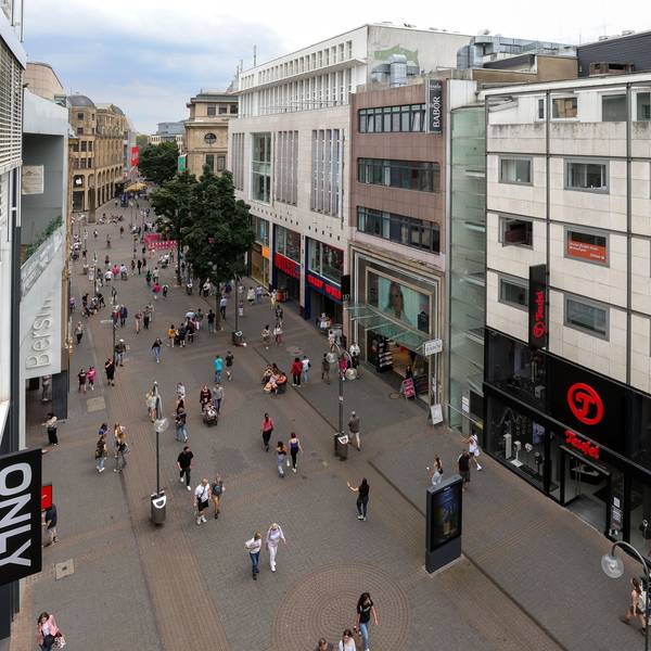 Blick in die Schildergasse von oben