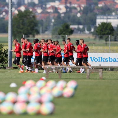 1. FC Köln, Trainingslager, Donaueschingen, Training, Warmlaufen
