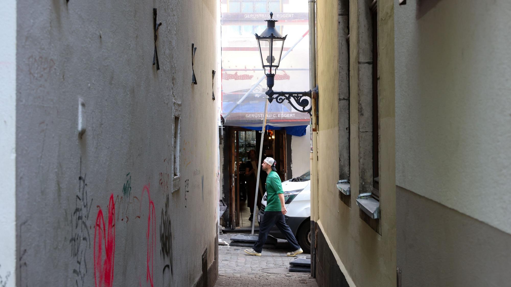 Das Bild zeigt die Tipsgasse in der Altstadt.
