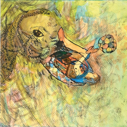 Eine auf dem Rücken liegende Figur scheint bunte Bälle zu fangen, während ein fantastisches Wesen an ihr knabbert.