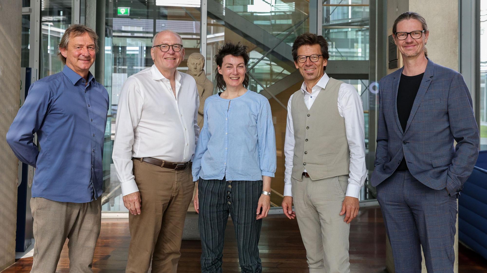 Mitbegründer der neuen Klimagenossenschaft: Klaus Eschmann, Michael Vesper, Ute Symanski, Frank Schillig und Jörg vom Stein.