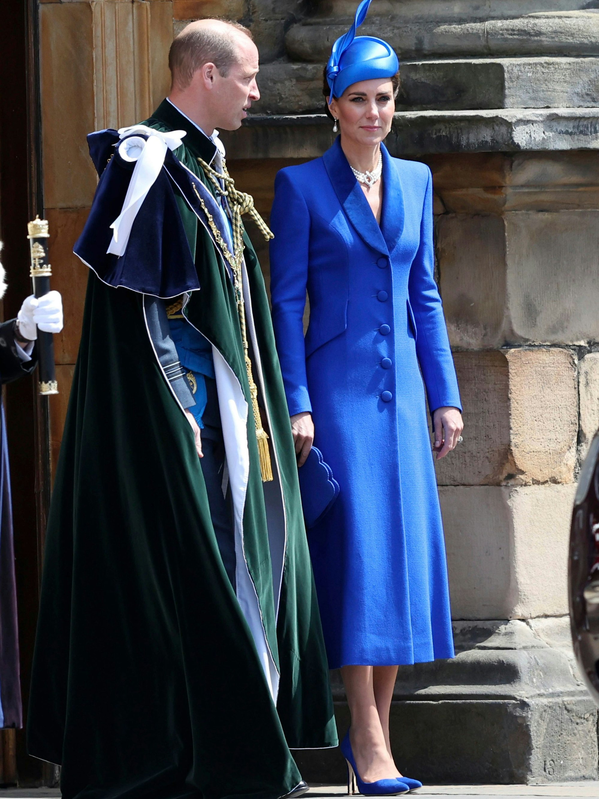 Prinz William und Kate, Prinzessin von Wales, verlassen am Mittwoch, dem 5. Juli 2023, den Palast von Holyroodhouse in Edinburgh für den nationalen Dank- und Widmungsgottesdienst für König Charles III. und Königin Camilla und die Verleihung der schottischen Ehren.