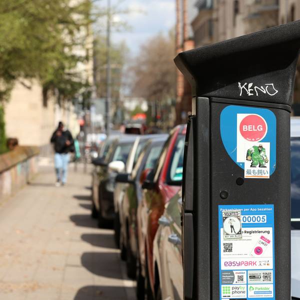 Die geplante Erhöhung der Anwohnerparkgebühren kann doch nicht wie geplant beschlossen werden.