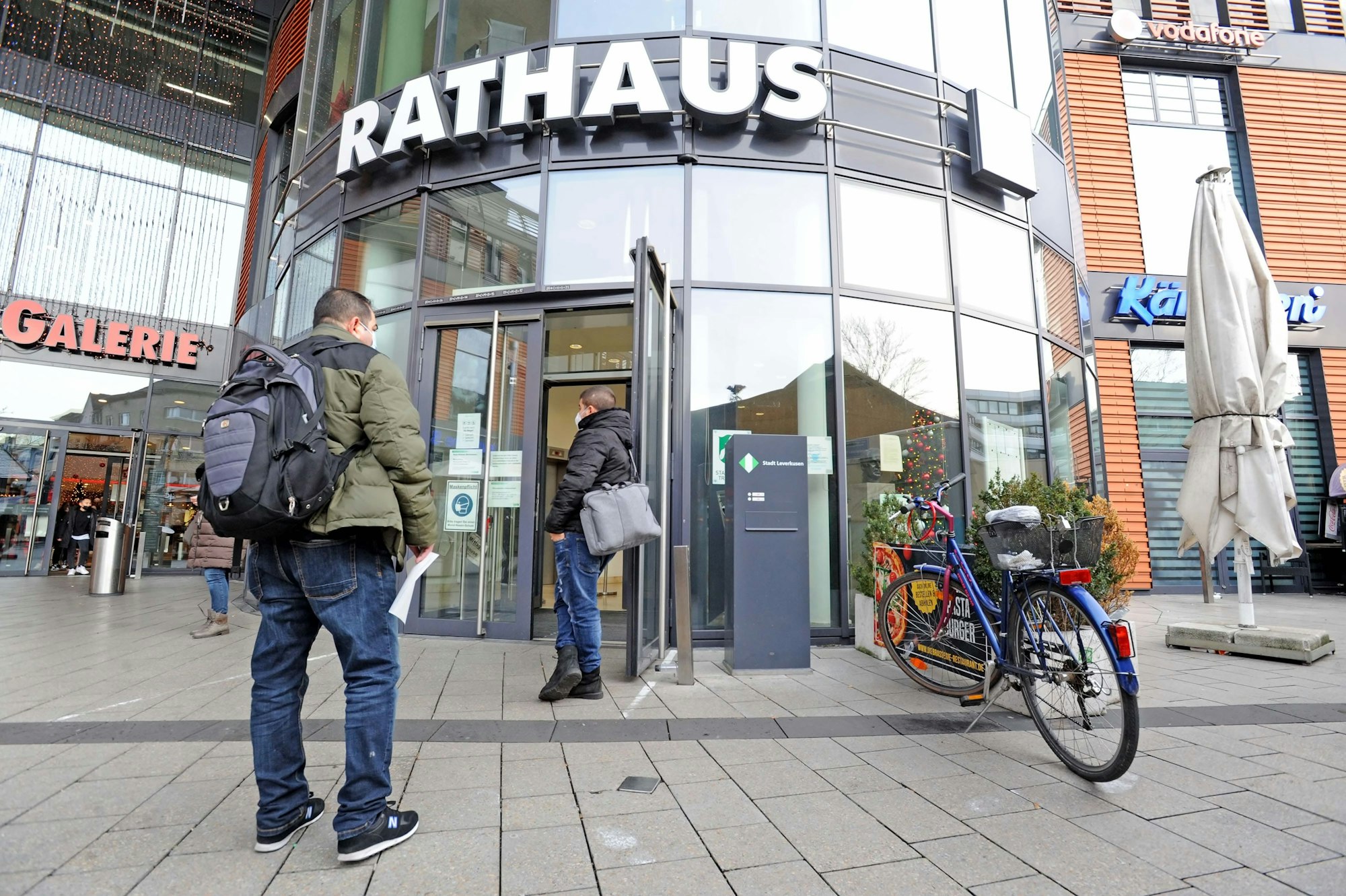 Logistische Probleme, Besucher mussten warten.