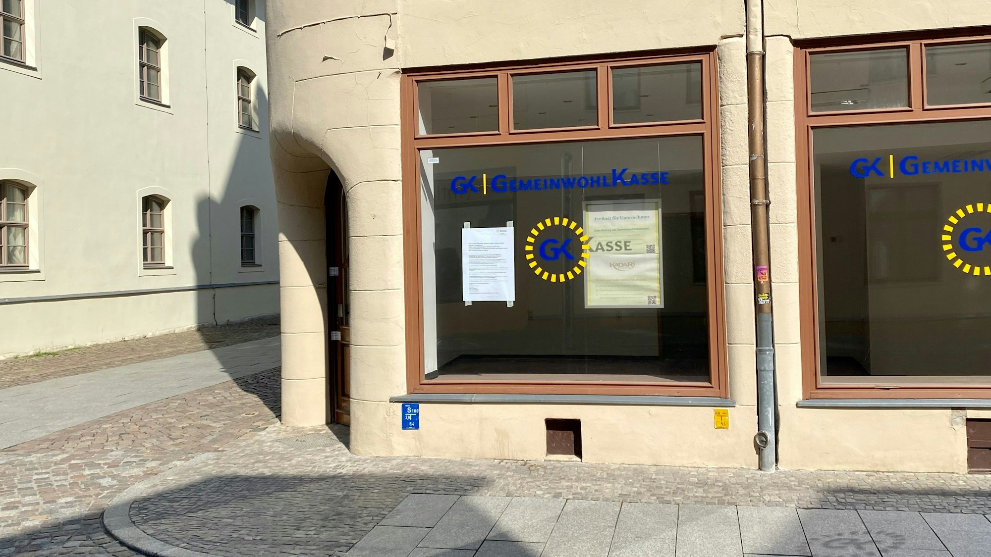 Blick auf eine Filiale der „Gemeinwohlkasse“