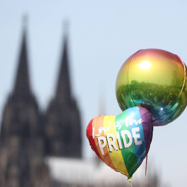 Luftballons und Dom.