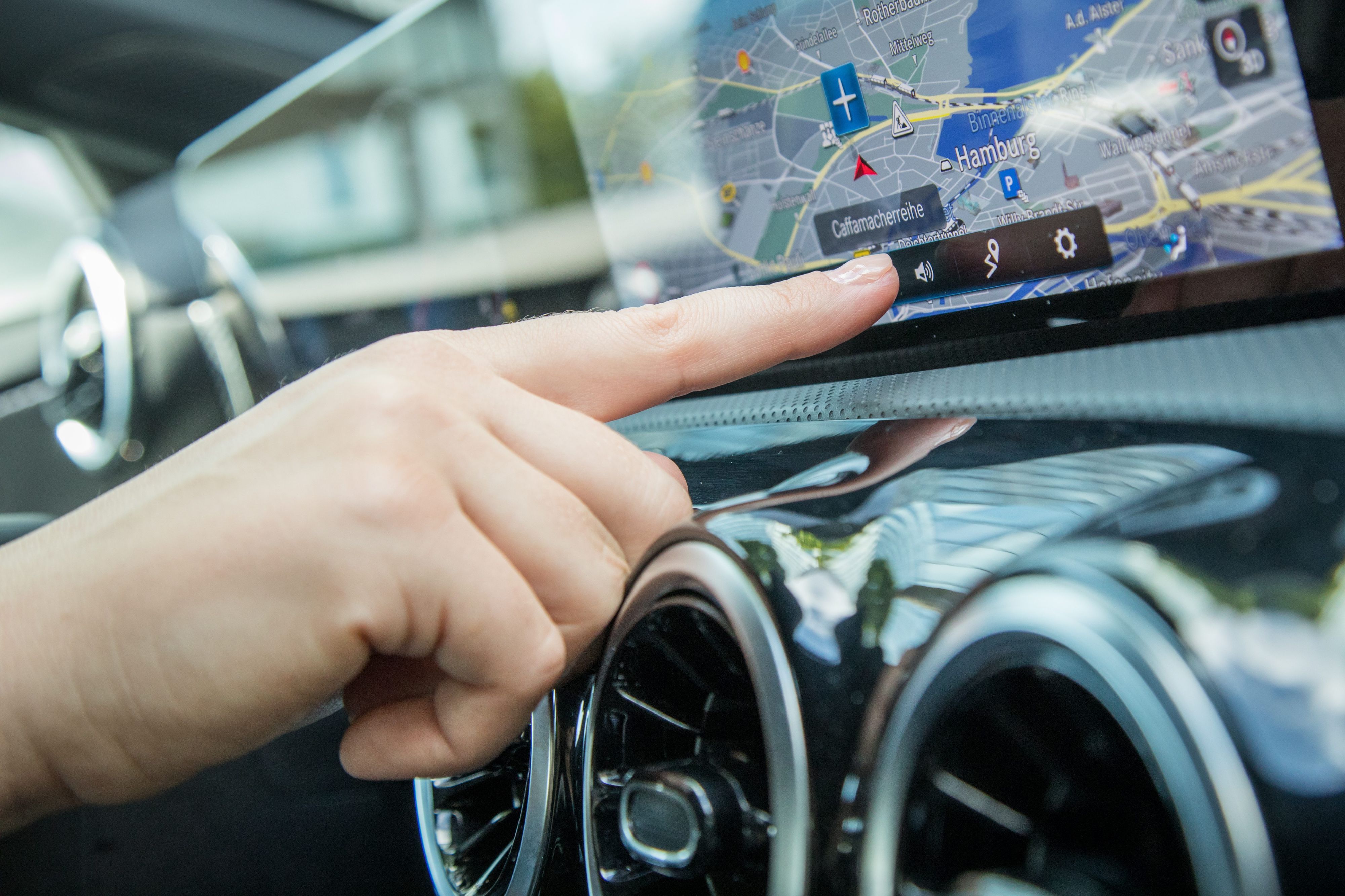 Wegen einer fehlerhaften Eingabe ins Navigationsgerät ist eine österreichische Familie rund fünf Stunden in die verkehrte Richtung gefahren.