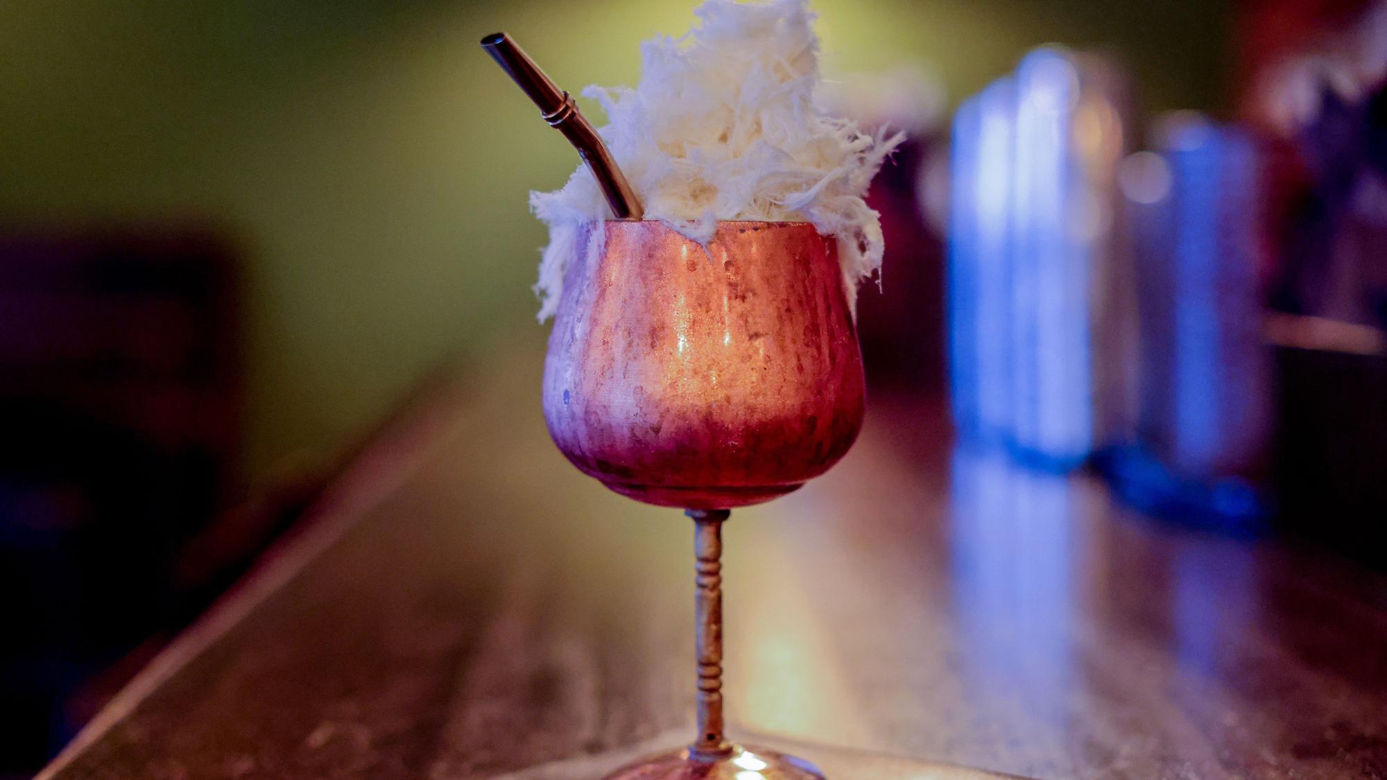 Ein Cocktail in der Bar Toddy Tapper in Köln. (Archivbild)