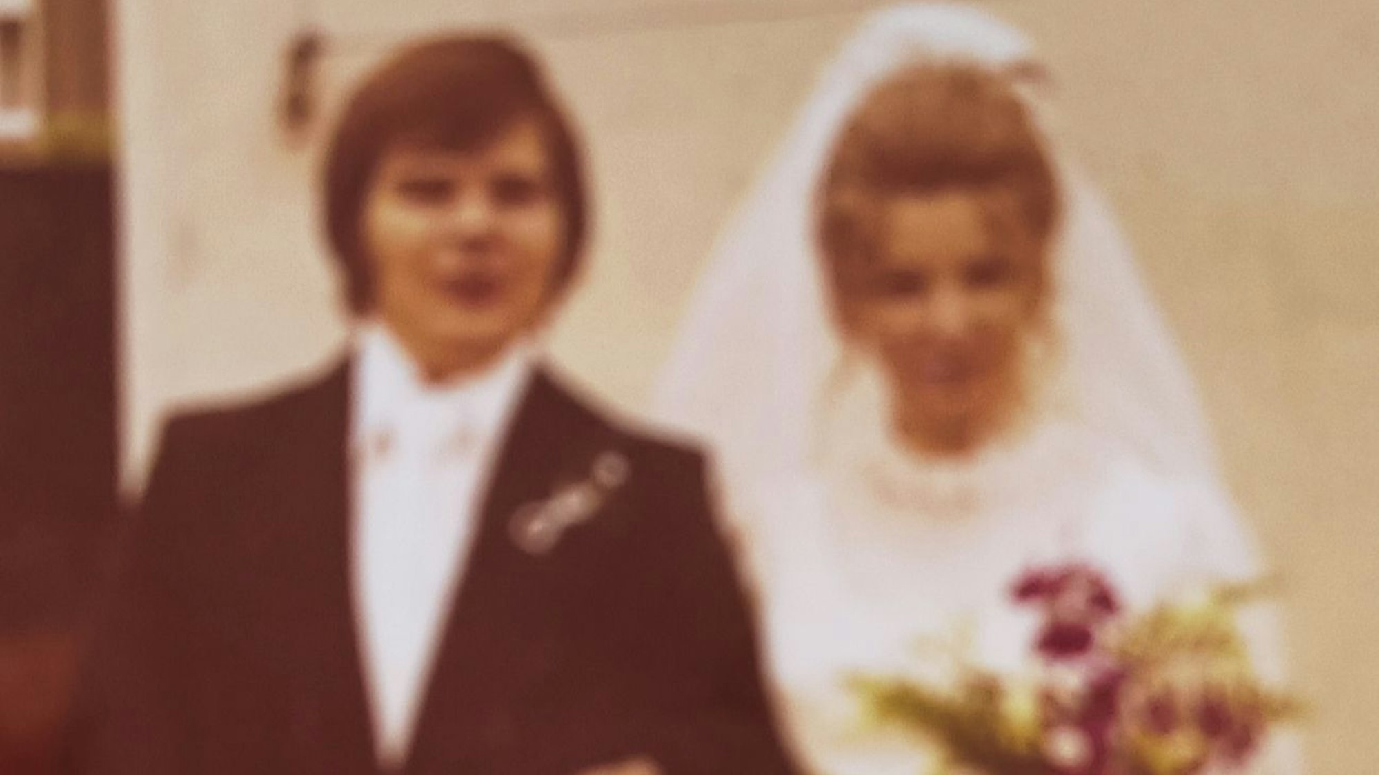 Josef und Agnes Pempe mit Enkelin Anna.