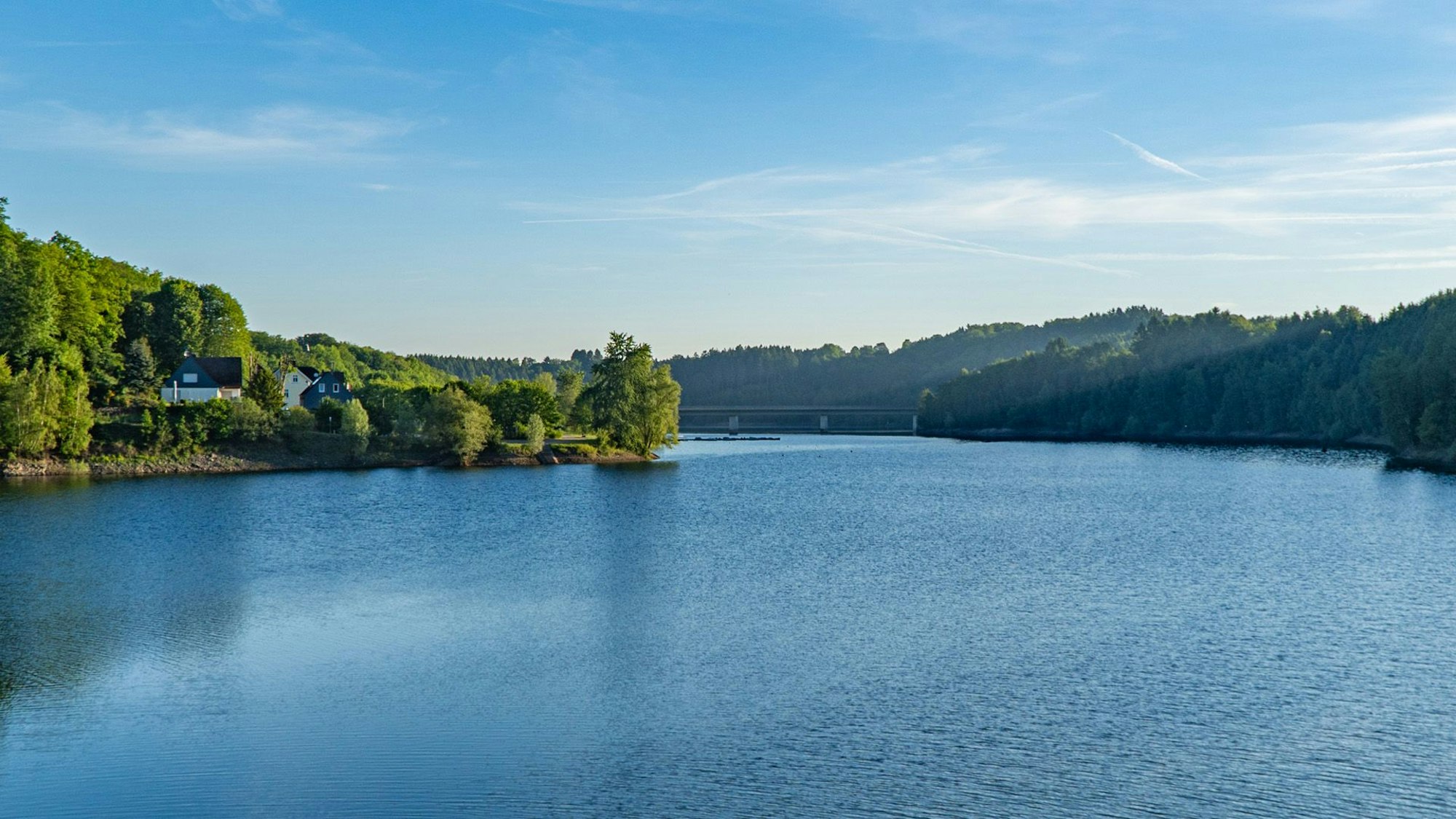 Die Wuppertalsperre. Um sich an die Folgen des Klimawandels anzupassen, hat der Wupperverband ein Zukunftsprogramm entwickelt.