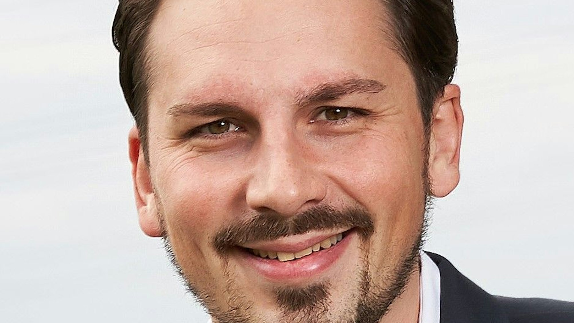 Matthias Großgarten (33) ist der Kandidat der SPD bei der am 26. November anstehenden vorzeitigen Bürgermeisterwahl in Niederkassel.