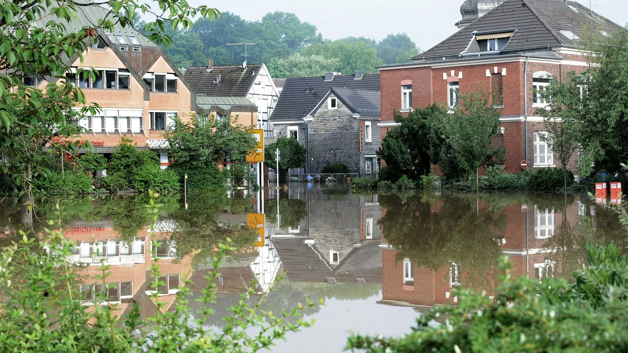Der Stadtpark Leichlingen am Morgen nach der Flut (Archivfoto)