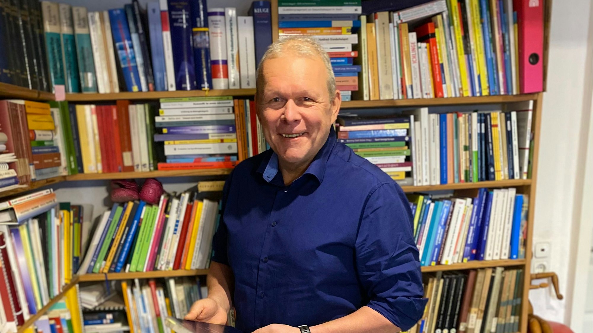 Fanforscher Harald Lange blickt pessimistisch auf die Entwicklung der Beziehung zwischen Fußballfans und dem DFB.