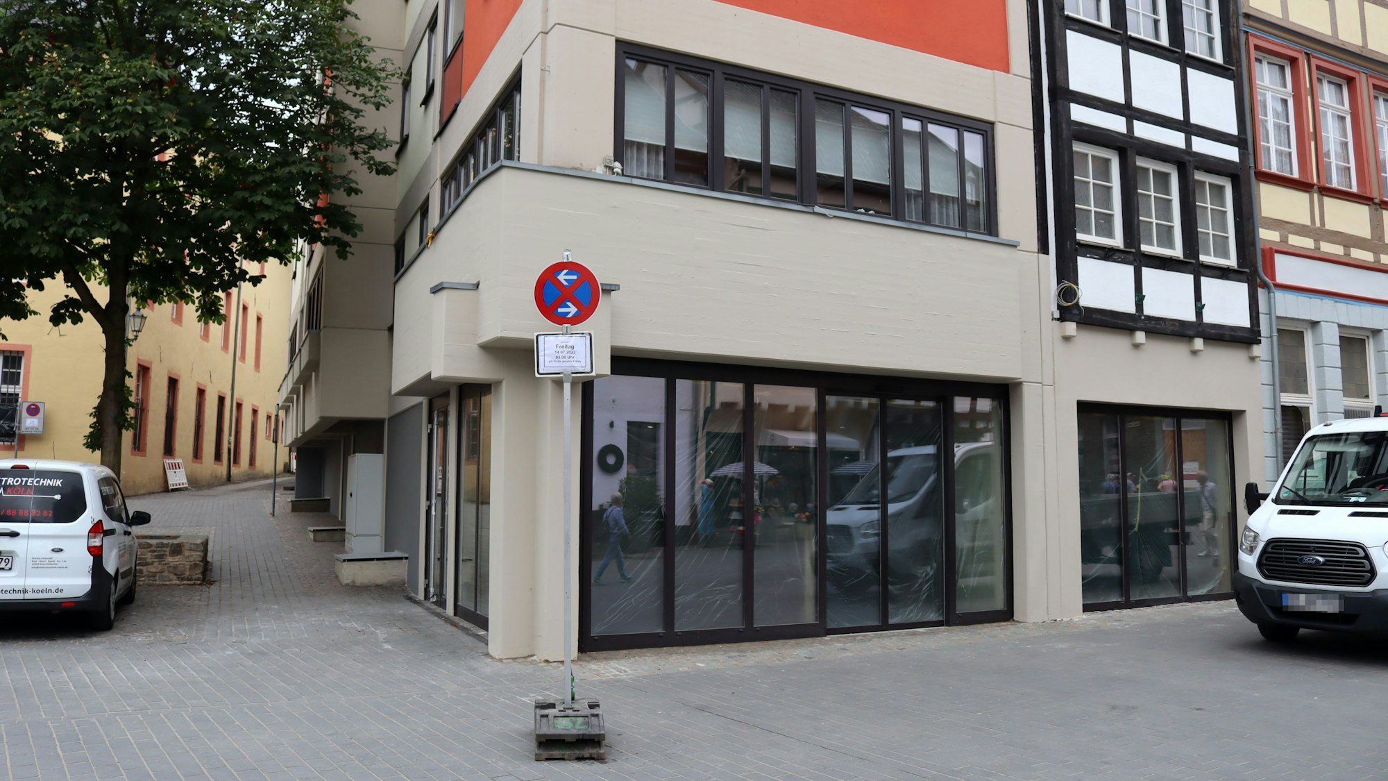 Außenansicht der Ecke Orchheimer Straße/Salzmarkt in Bad Münstereifel, vom Gebäude, in das das Cafésito einziehen wird.