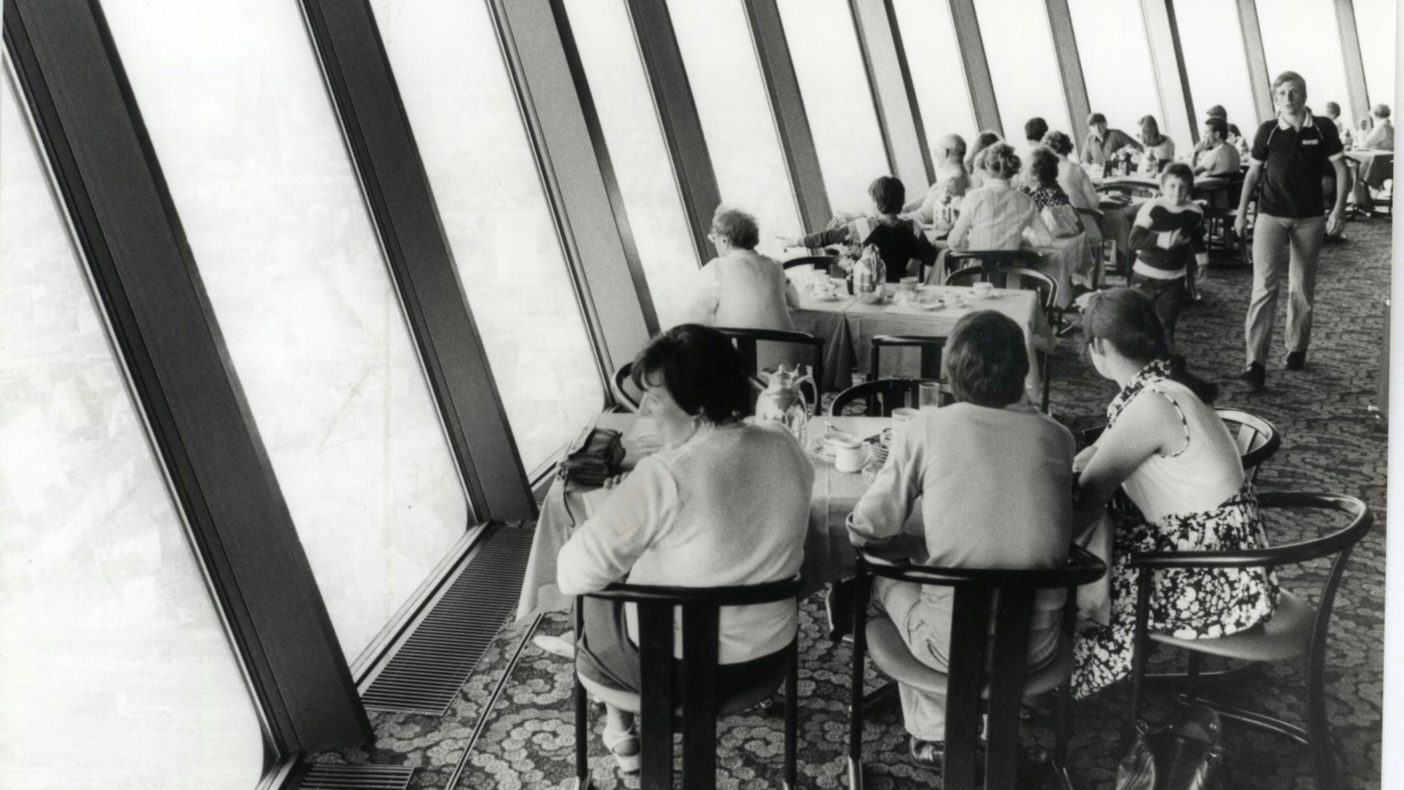 Das Bild zeigt das ehemalige „Café im Colonius“ im Jahr 1981.