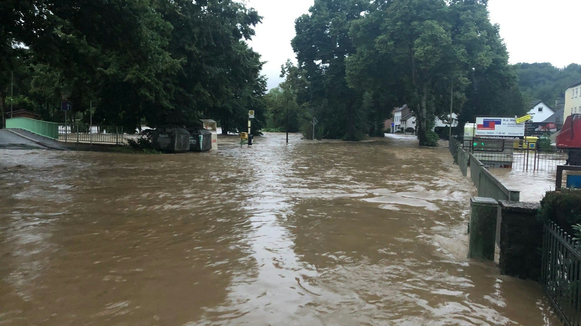 Beim Hochwasser im Juli 2021 ist die sonst so beschauliche Sülz weit über die Ufer getreten.