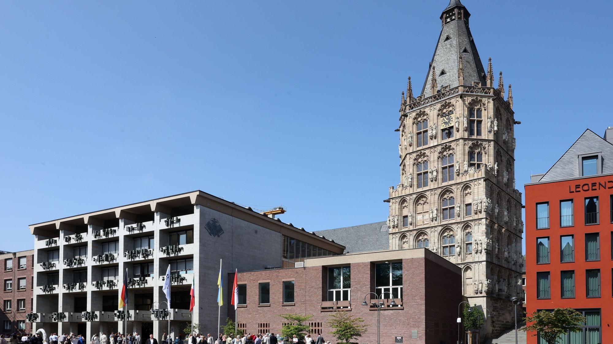 Das Historische Rathaus vom Alter Markt aus fotografiert.