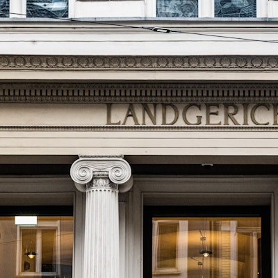 Der Eingang zum Bonner Landgericht.