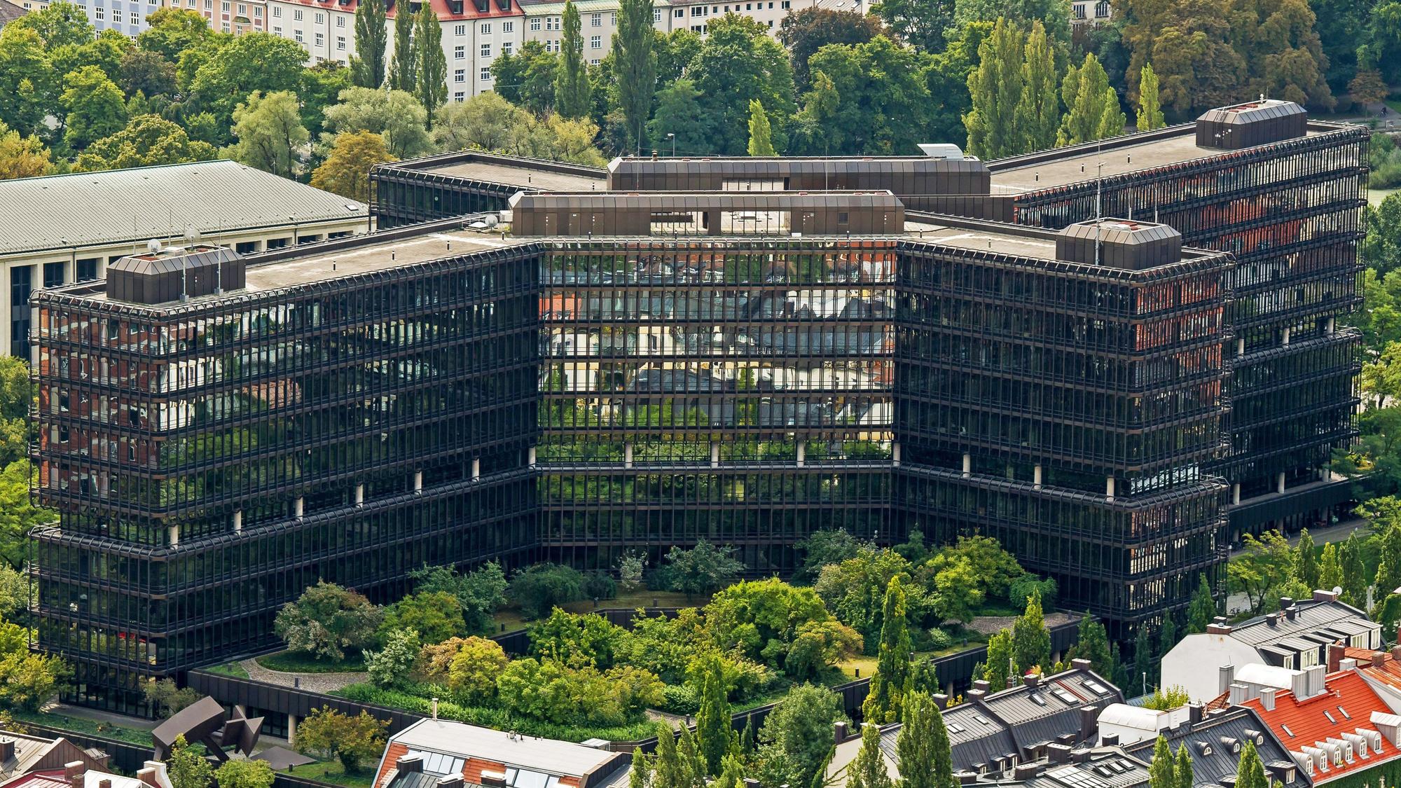 Das Europäische Patentamt (Luftaufnahme).