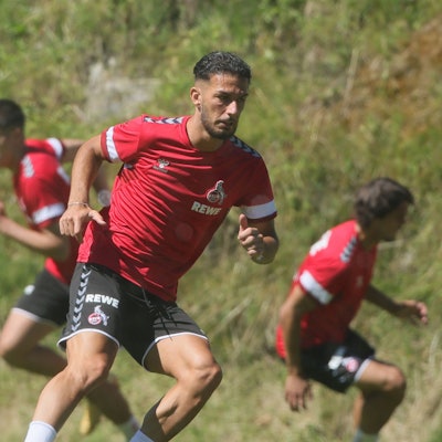 Neuzugang Leart Paqarada vom 1. FC Köln trainiert in Maria Alm.