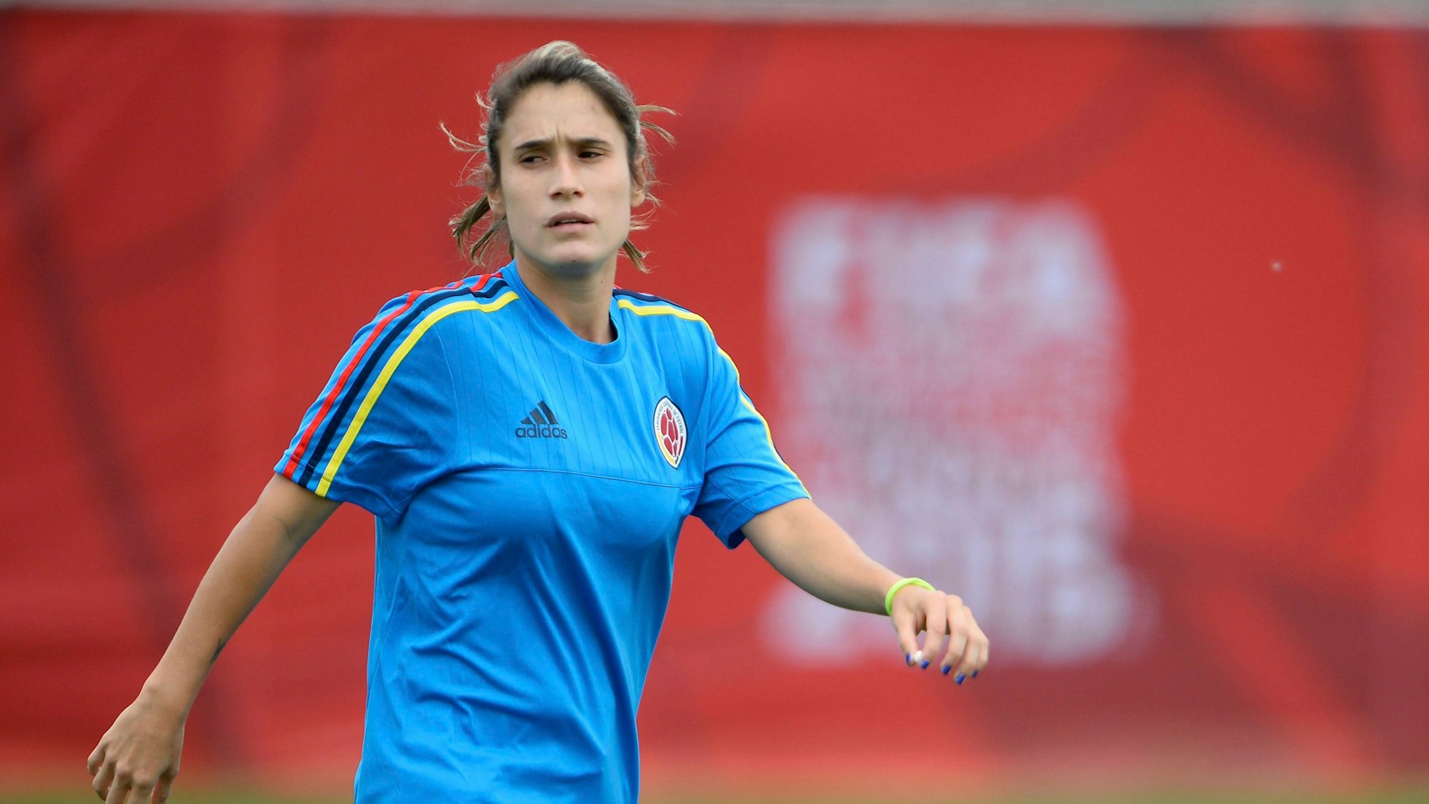 Die kolumbianische Fußballerin Daniela Montoya trainiert bei der WM 2015 in Kanada.