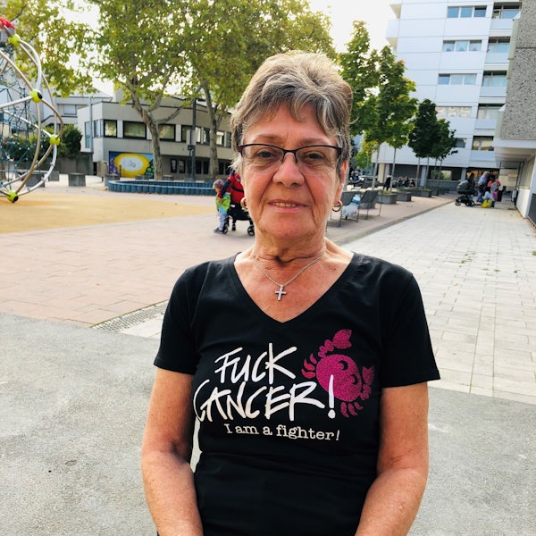 Monika Schultes schaut in die Kamera